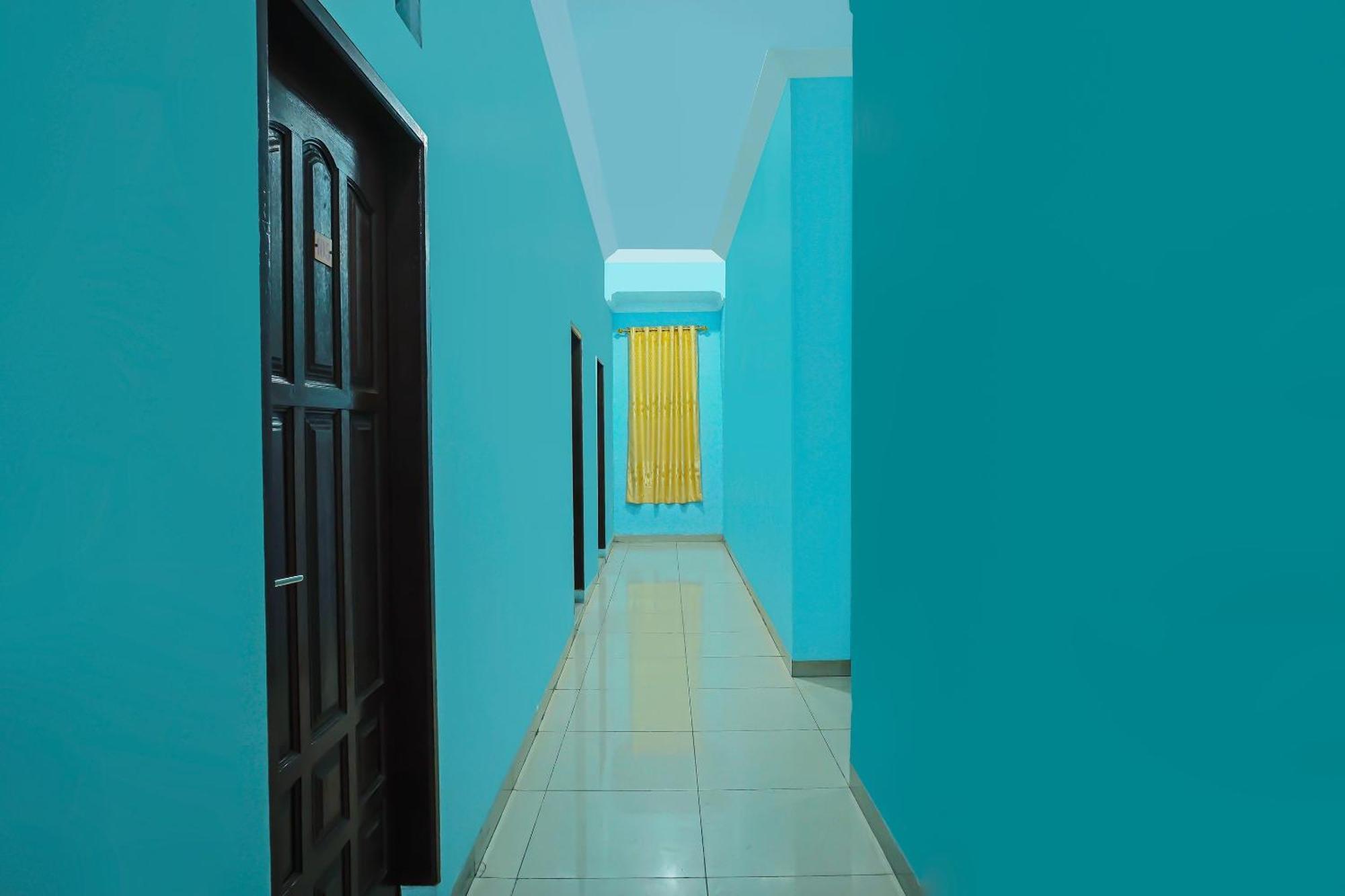 Oyo 92577 Hotel Sidikalang Near Kejaksaan Negeri Dairi Luaran gambar