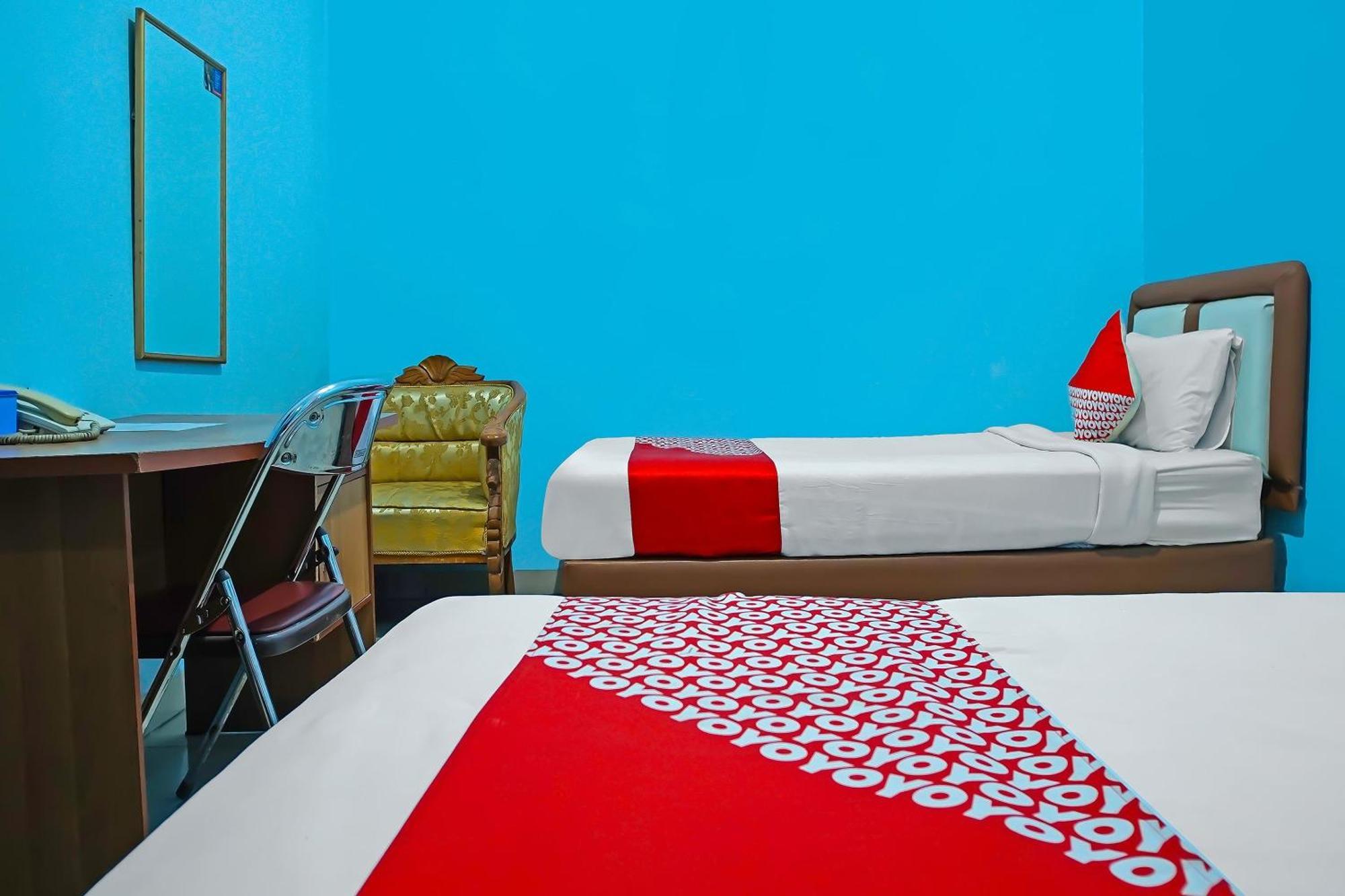 Oyo 92577 Hotel Sidikalang Near Kejaksaan Negeri Dairi Luaran gambar